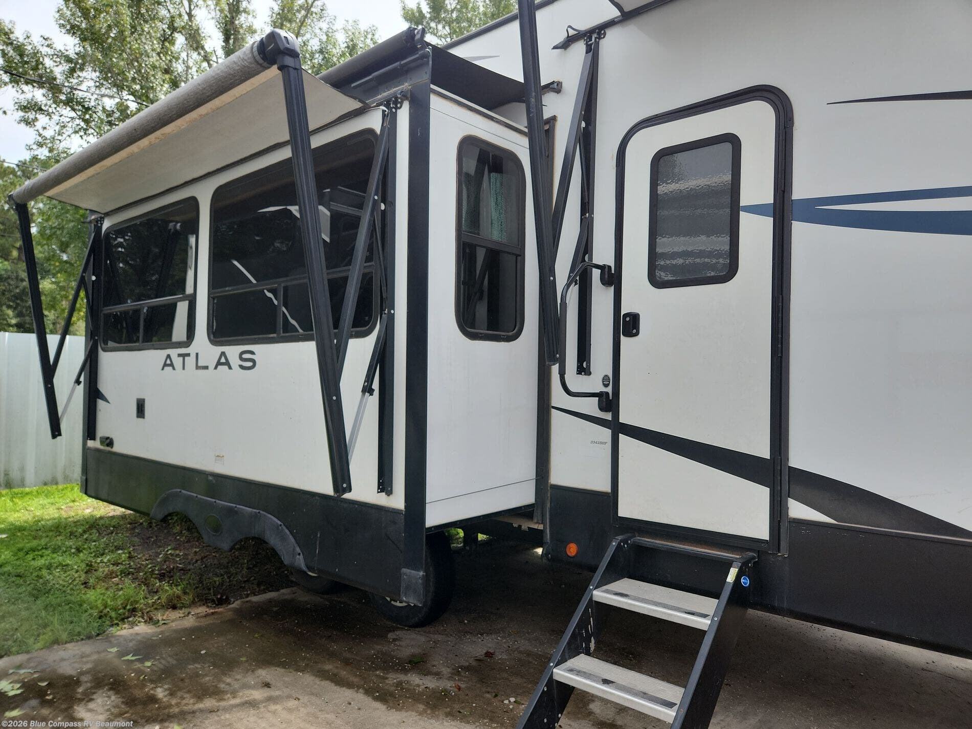 Used 2023 Dutchmen Atlas 3342bhf available in Vidor, Texas