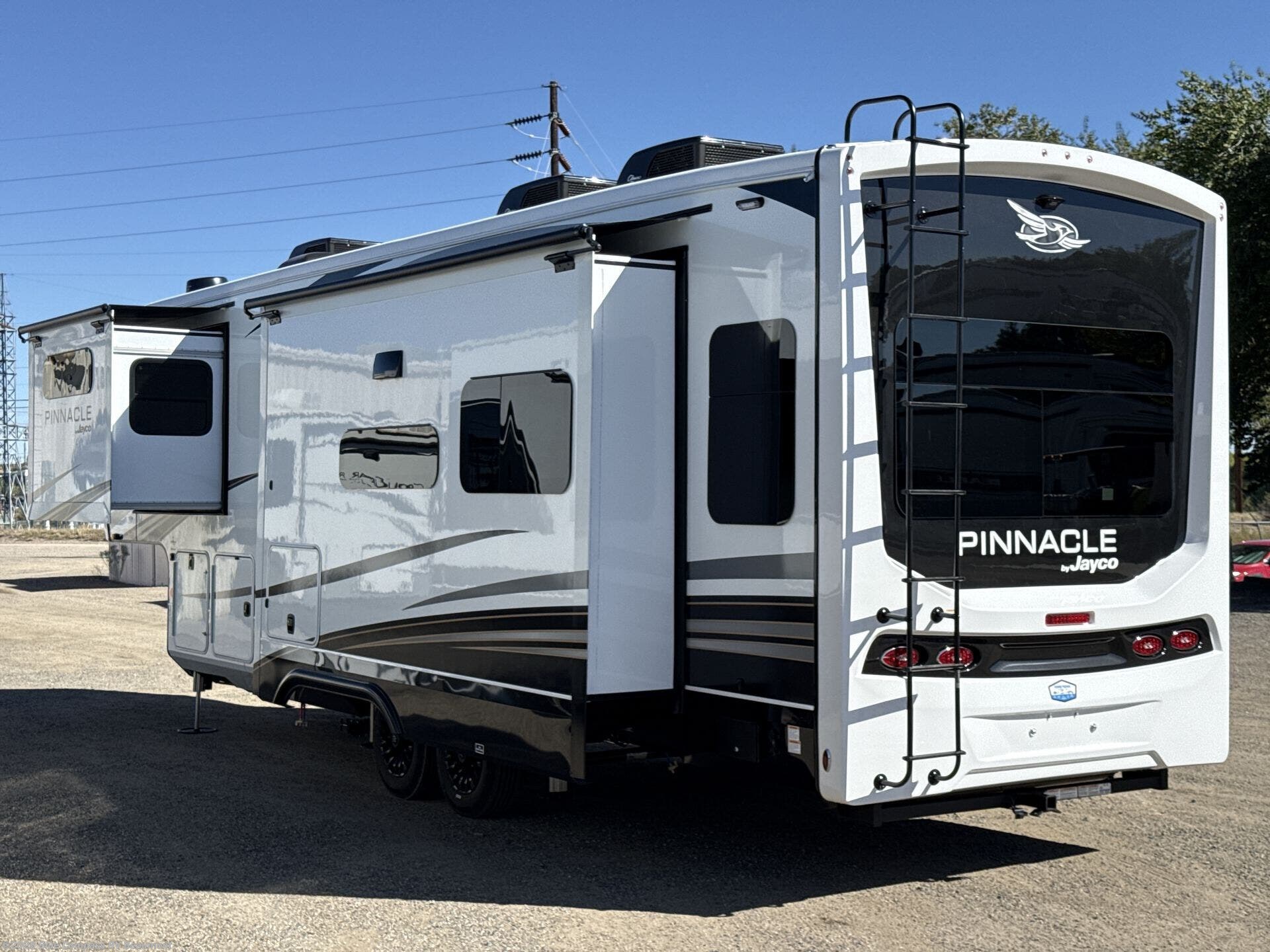 New 2027 Jayco Pinnacle 32RLTS available in Vidor, Texas