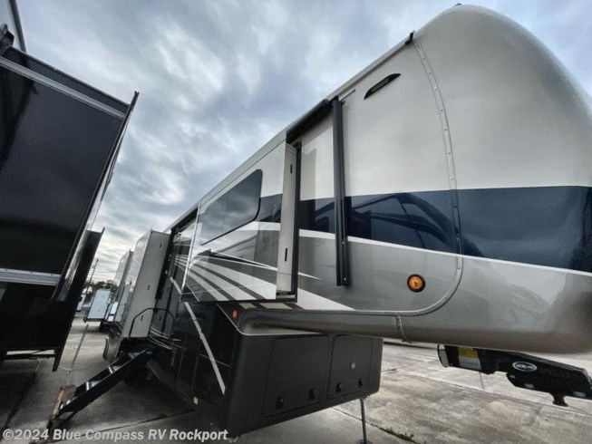 New 2022 DRV Mobile Suites MS 41FKMB available in Rockport, Texas
