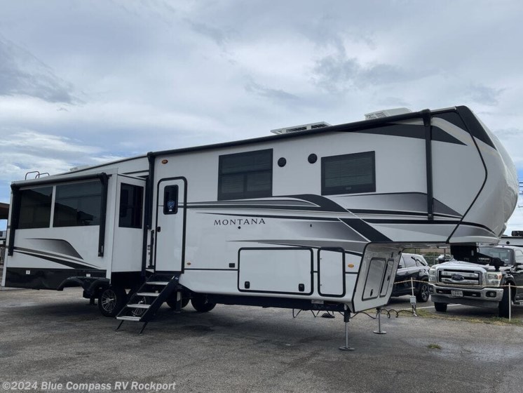 New 2025 Keystone Montana 3231CK available in Rockport, Texas