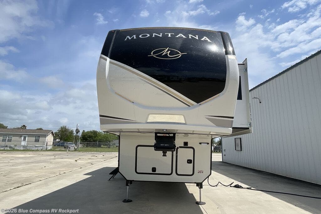 New 2025 Keystone Montana 3123RL available in Rockport, Texas