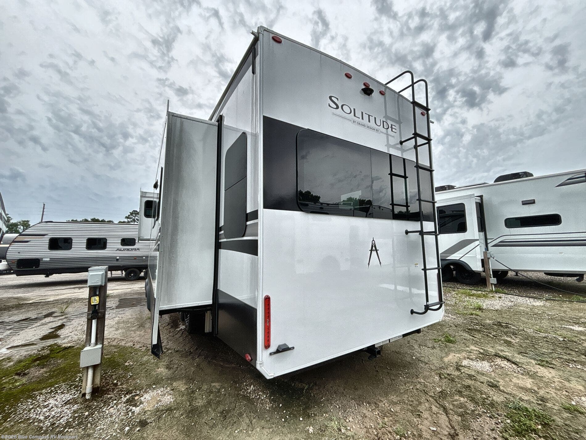 New 2025 Grand Design Solitude 310GK available in Rockport, Texas