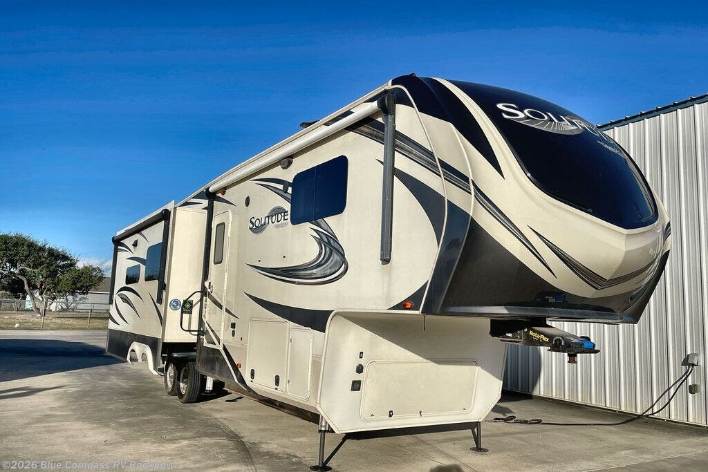 2019 Solitude 344GK by Grand Design from Blue Compass RV Rockport in Rockport, Texas