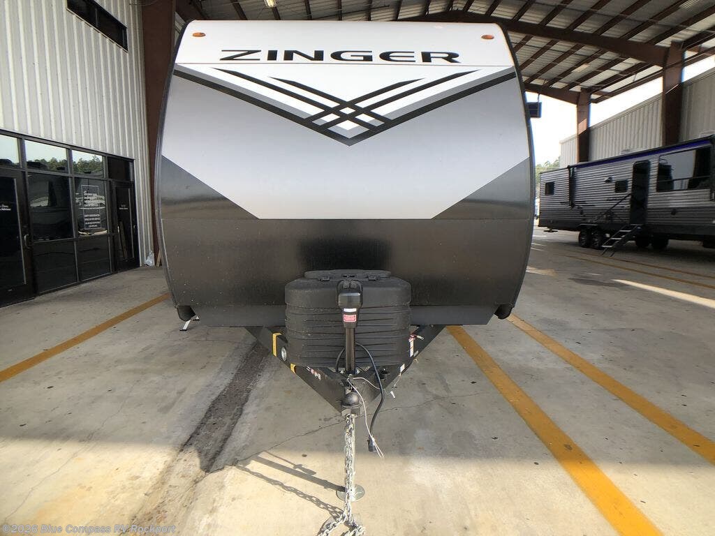 2026 Zinger Lite 290QB by CrossRoads from Blue Compass RV Rockport in Rockport, Texas