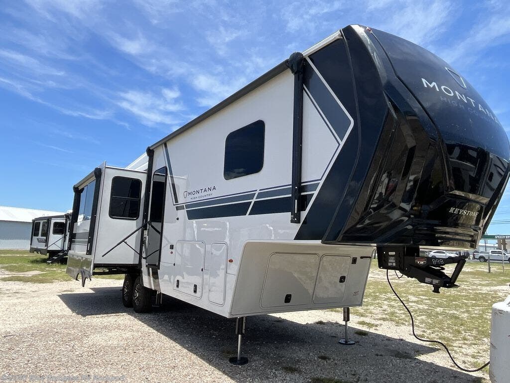 2026 Montana High Country 290RL by Keystone from Blue Compass RV Rockport in Rockport, Texas