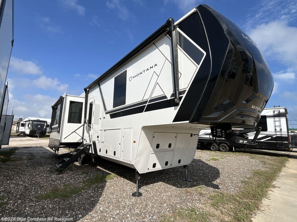 2026 Montana 3100RL by Keystone from Blue Compass RV Rockport in Rockport, Texas