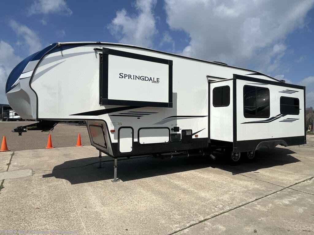 Used 2022 Keystone Springdale 300FWBH available in Rockport, Texas