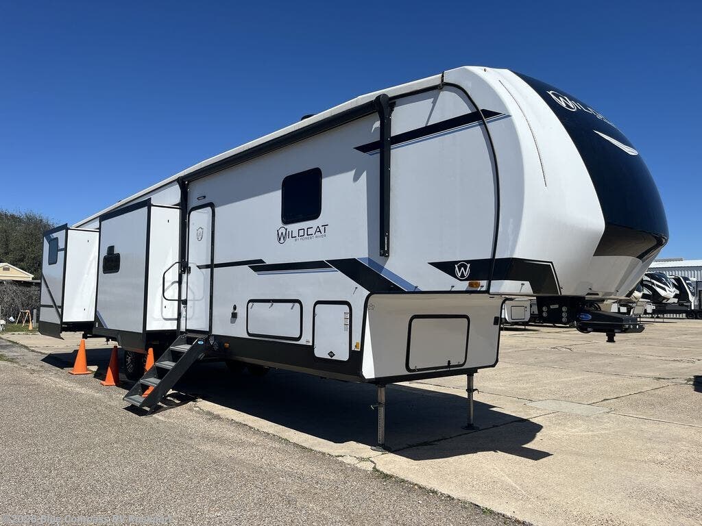 2024 Wildcat 37BEST by Forest River from Blue Compass RV Rockport in Rockport, Texas