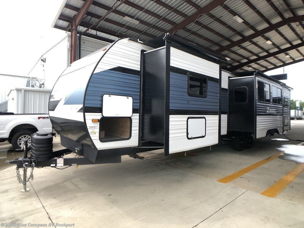 2025 Zinger 390DB by CrossRoads from Blue Compass RV Rockport in Rockport, Texas