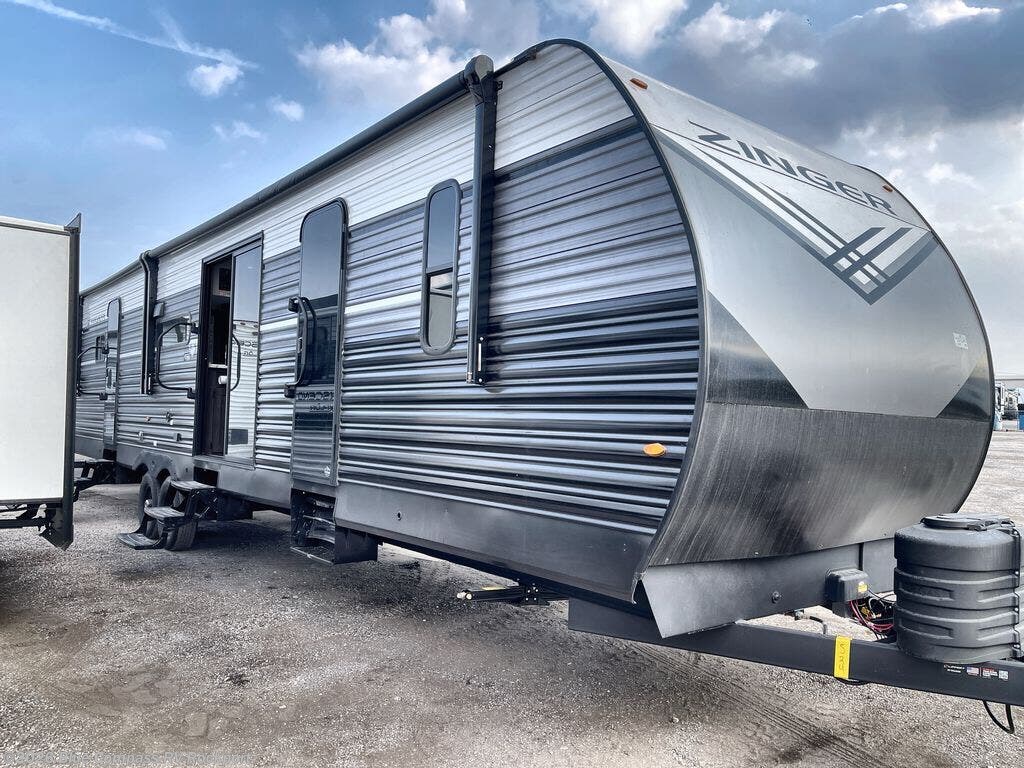 2026 Zinger 390DB by CrossRoads from Blue Compass RV Rockport in Rockport, Texas