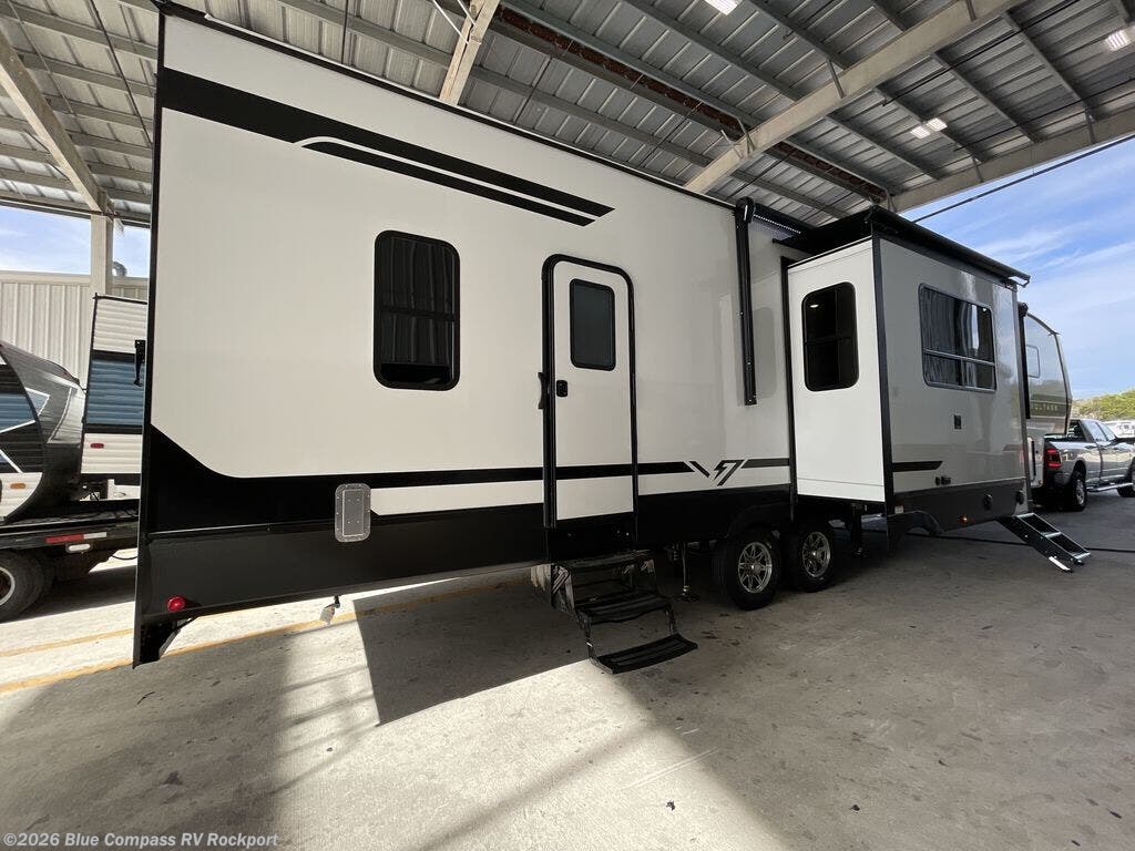 New 2026 Dutchmen Voltage V-Series 3850 available in Rockport, Texas