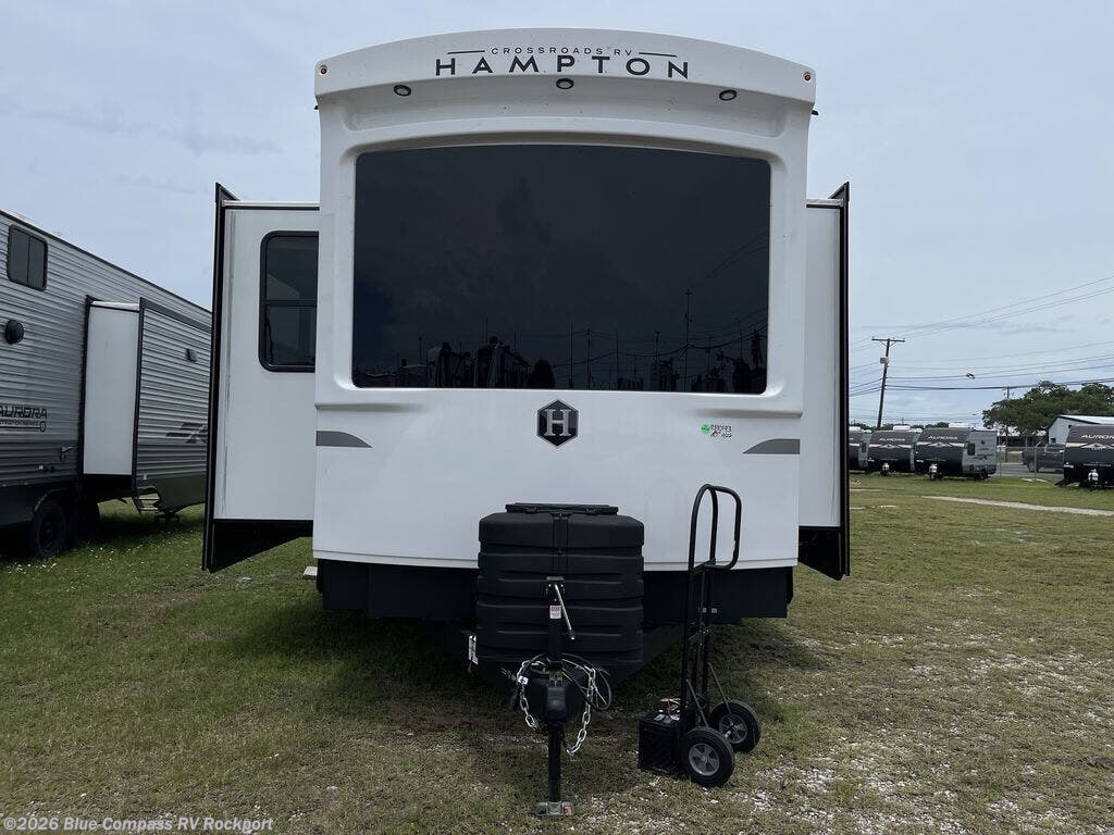 New 2026 CrossRoads Hampton 372FDB available in Rockport, Texas