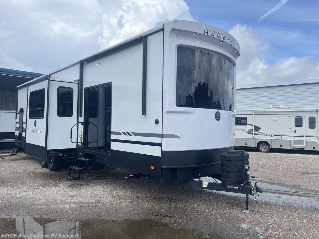 2026 Hampton 388FKL by CrossRoads from Blue Compass RV Rockport in Rockport, Texas