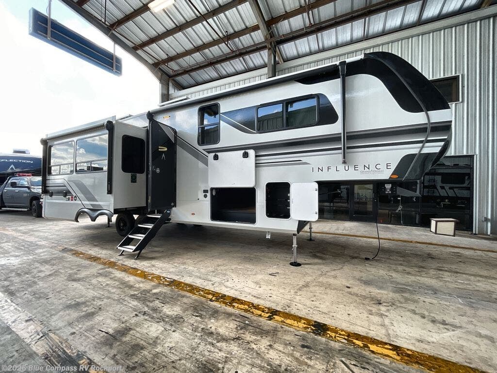 2026 Influence 3003RL by Grand Design from Blue Compass RV Rockport in Rockport, Texas