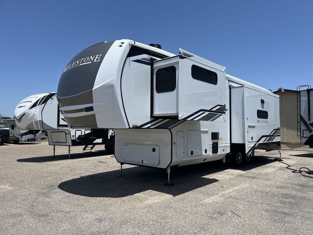 New 2027 Heartland Milestone 31RL available in Rockport, Texas