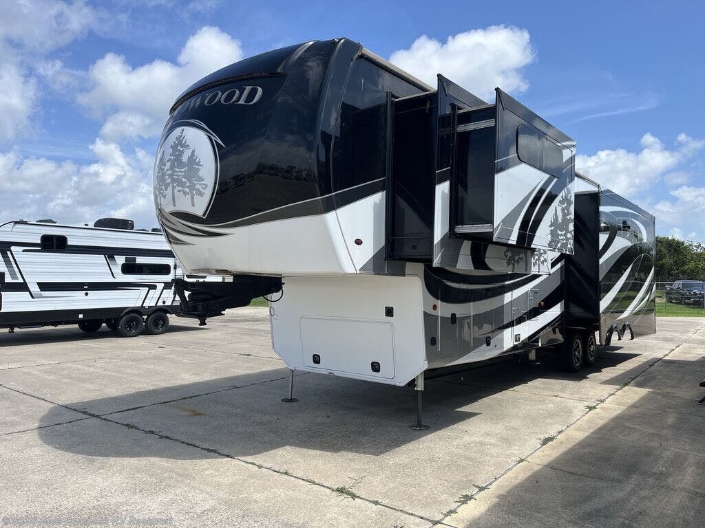 Used 2017 Redwood RV Redwood 3921GK available in Rockport, Texas