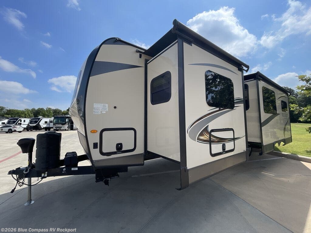 2019 Rockwood Ultra Lite 2912BS by Forest River from Blue Compass RV Rockport in Rockport, Texas
