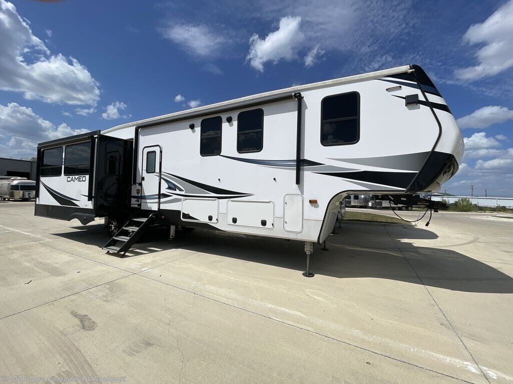 Used 2023 CrossRoads Cameo CE3891MK available in Rockport, Texas