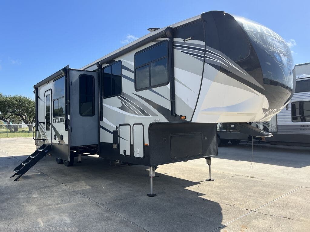 2018 Cyclone 3600 by Heartland from Blue Compass RV Rockport in Rockport, Texas