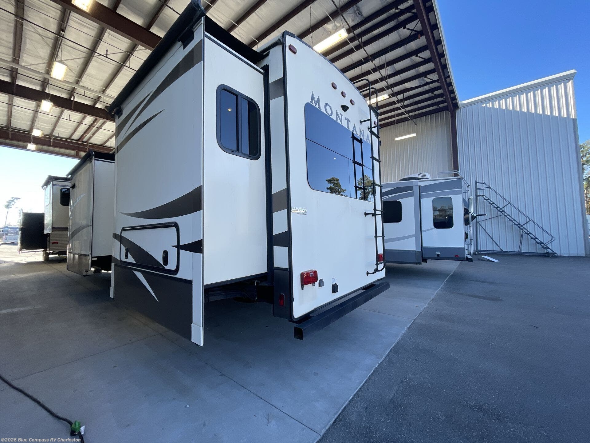 Used 2017 Keystone Montana 3731 FL available in Ladson, South Carolina
