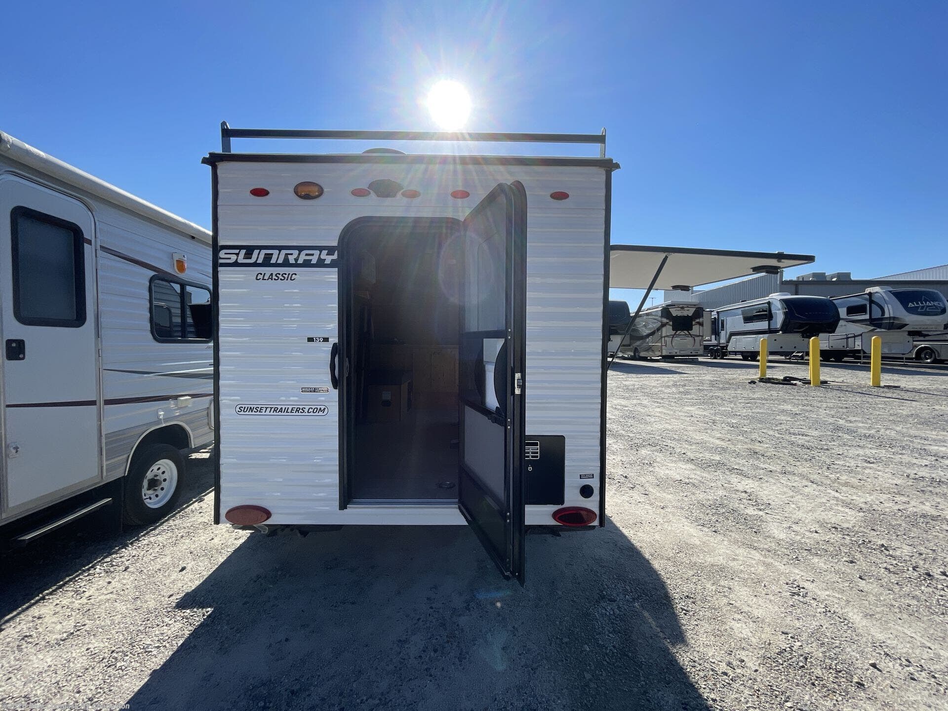 2022 Sunset Park RV SunRay 139T - Used Travel Trailer For Sale by Blue Compass RV Charleston in Ladson, South Carolina