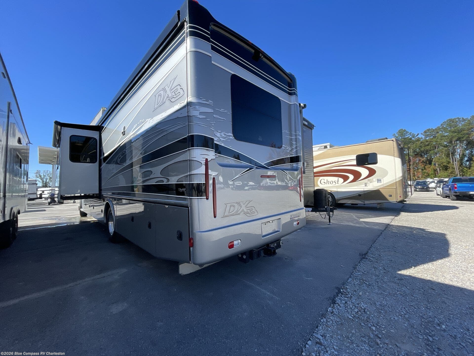 Used 2020 Dynamax Corp DX3 37TS available in Ladson, South Carolina