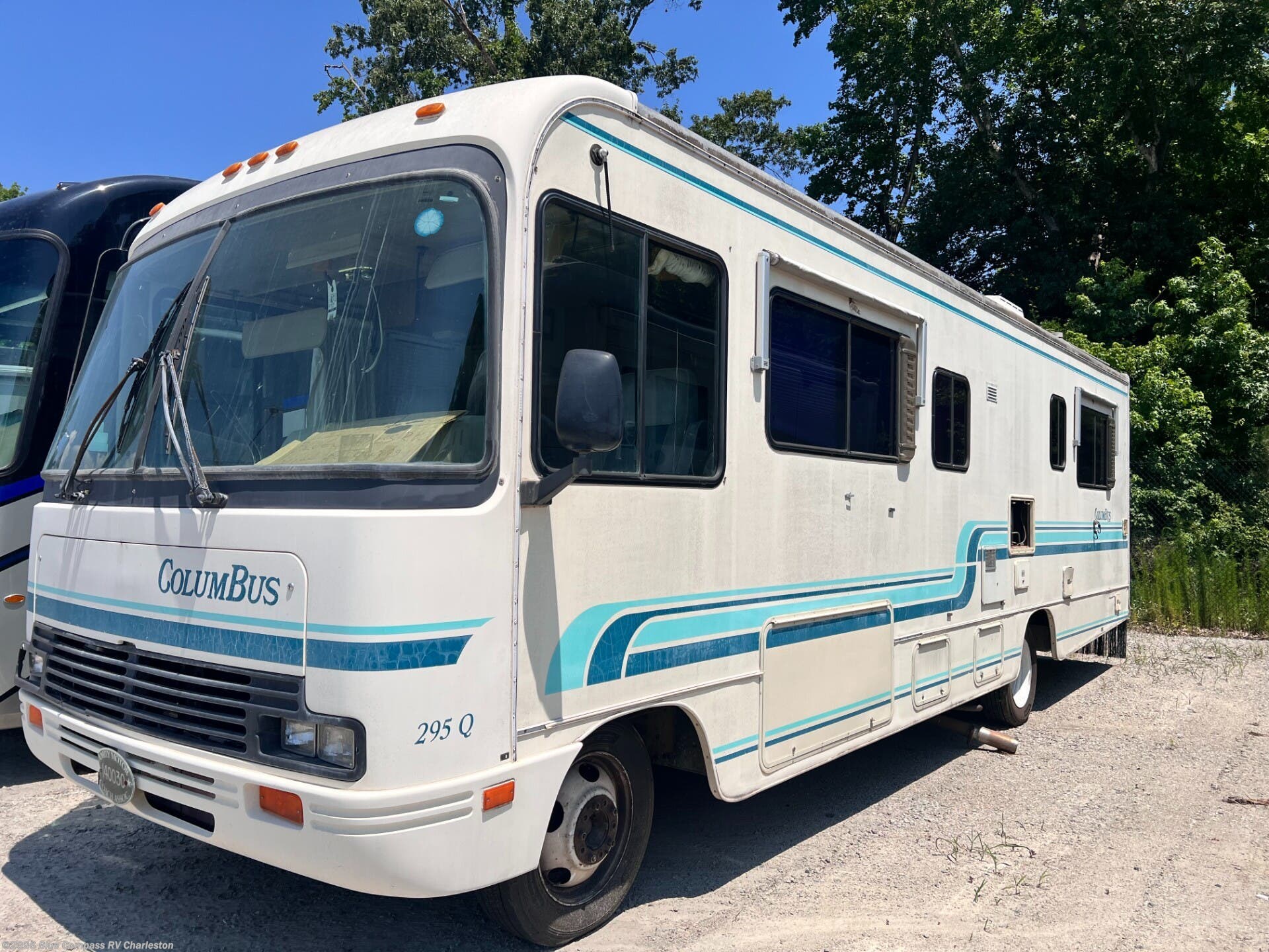 1993 Thor Motor Coach Columbus P30 - Used Class A For Sale by Blue Compass RV Charleston in Ladson, South Carolina