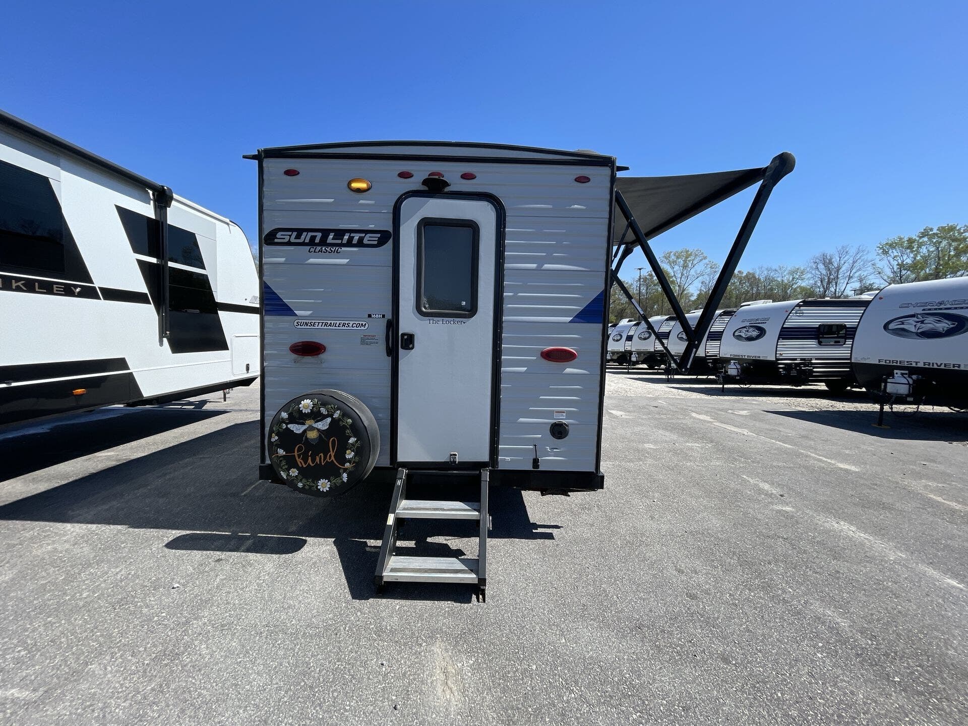 2021 Sun-Lite 16BH by Sunset Park RV from Blue Compass RV Charleston in Ladson, South Carolina