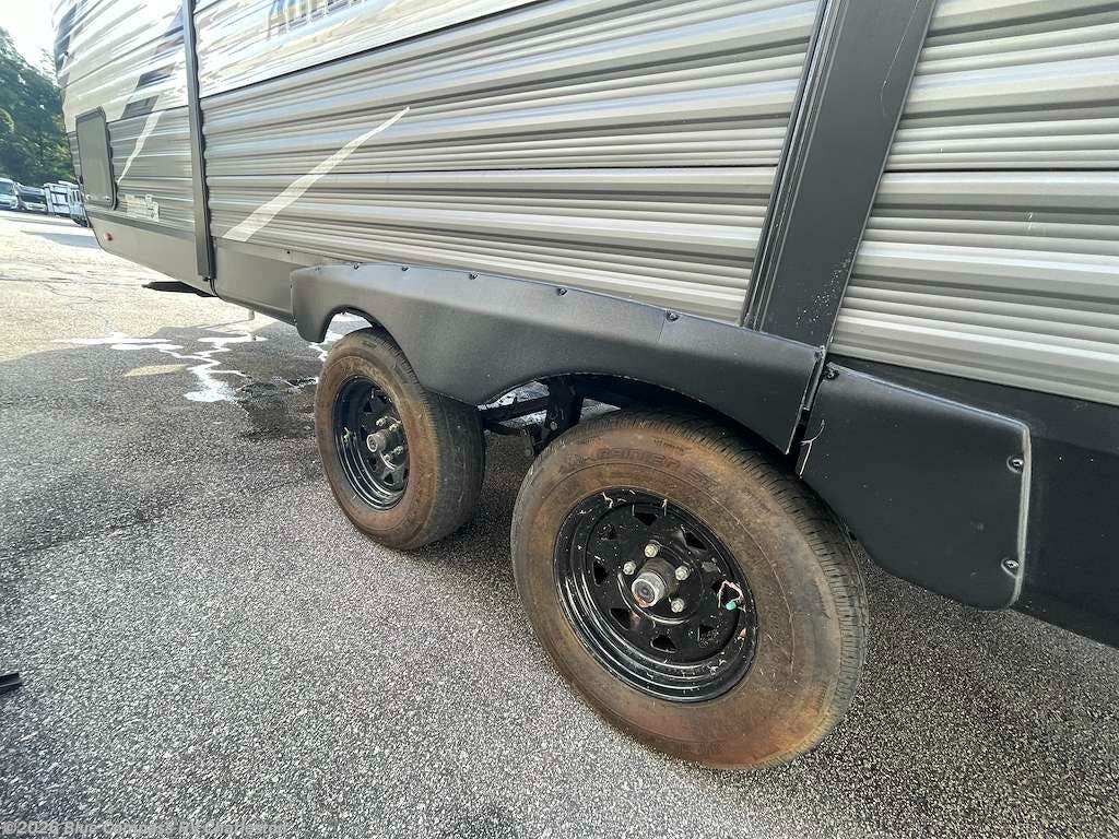 Used 2023 Starcraft Autumn Ridge 20FBS available in Ladson, South Carolina