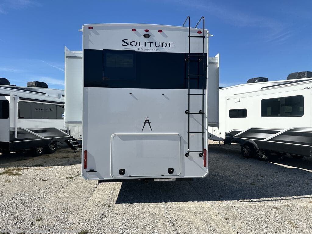 2027 Solitude 390RK by Grand Design from Blue Compass RV Charleston in Ladson, South Carolina