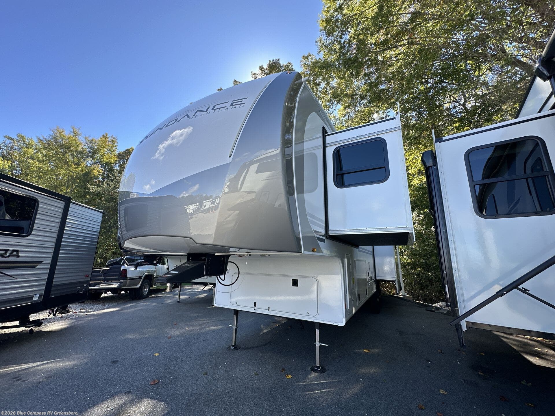 New 2026 Heartland Sundance 32RLBS available in Colfax, North Carolina