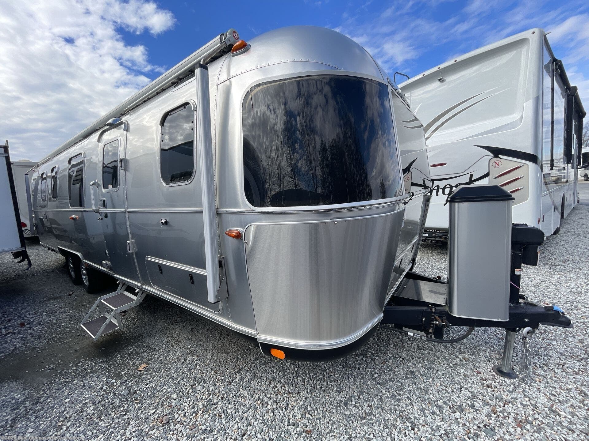 2023 Classic 33FB Twin by Airstream from Blue Compass RV Greensboro in Colfax, North Carolina