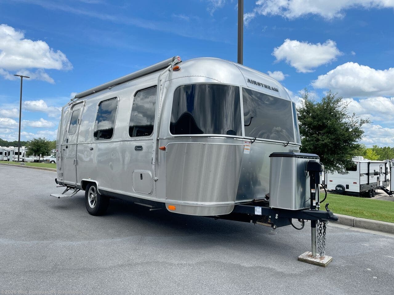 2023 Caravel 22FB by Airstream from Blue Compass RV Greensboro in Colfax, North Carolina