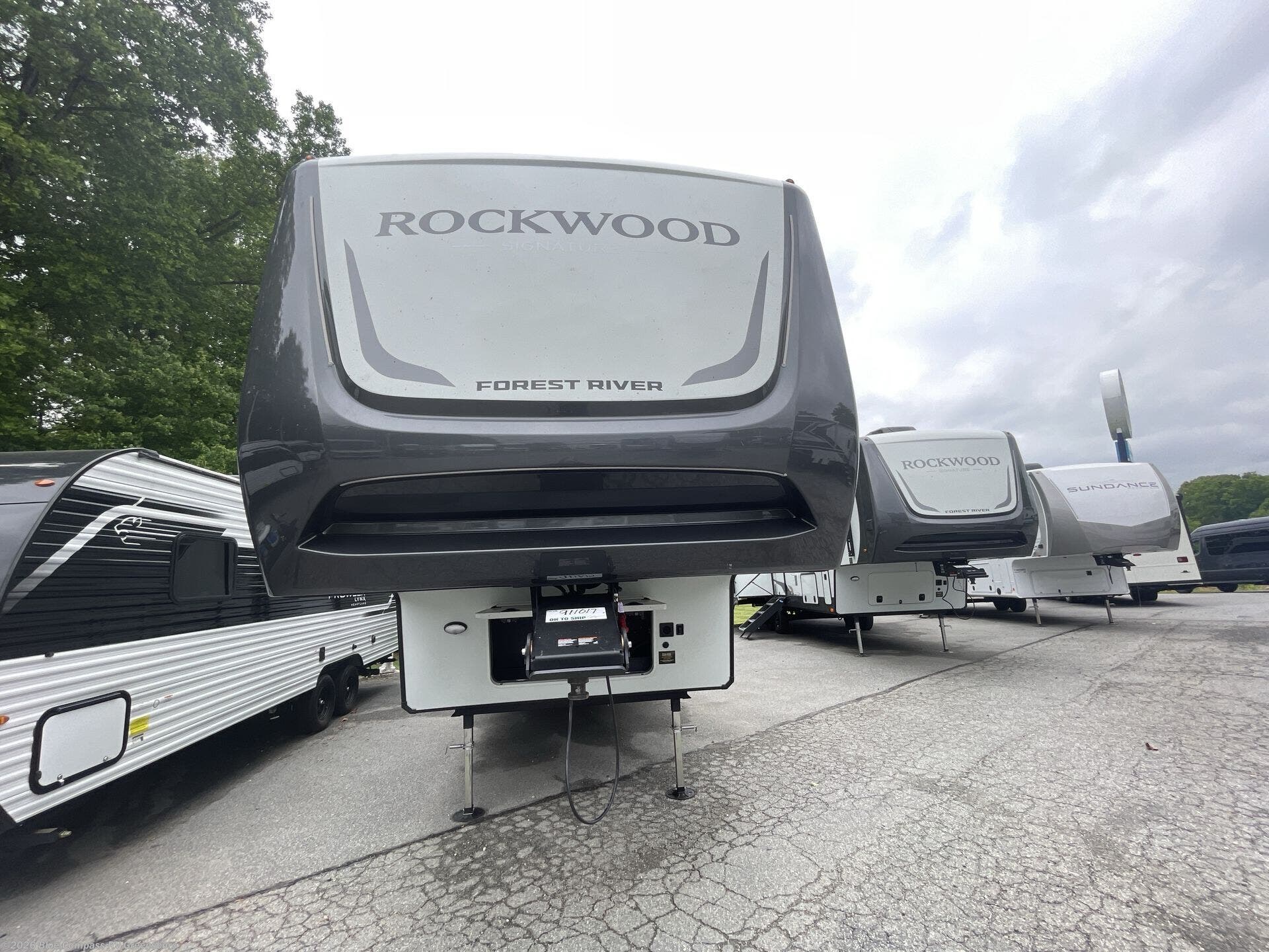 New 2026 Forest River Rockwood Signature 401SFB available in Colfax, North Carolina