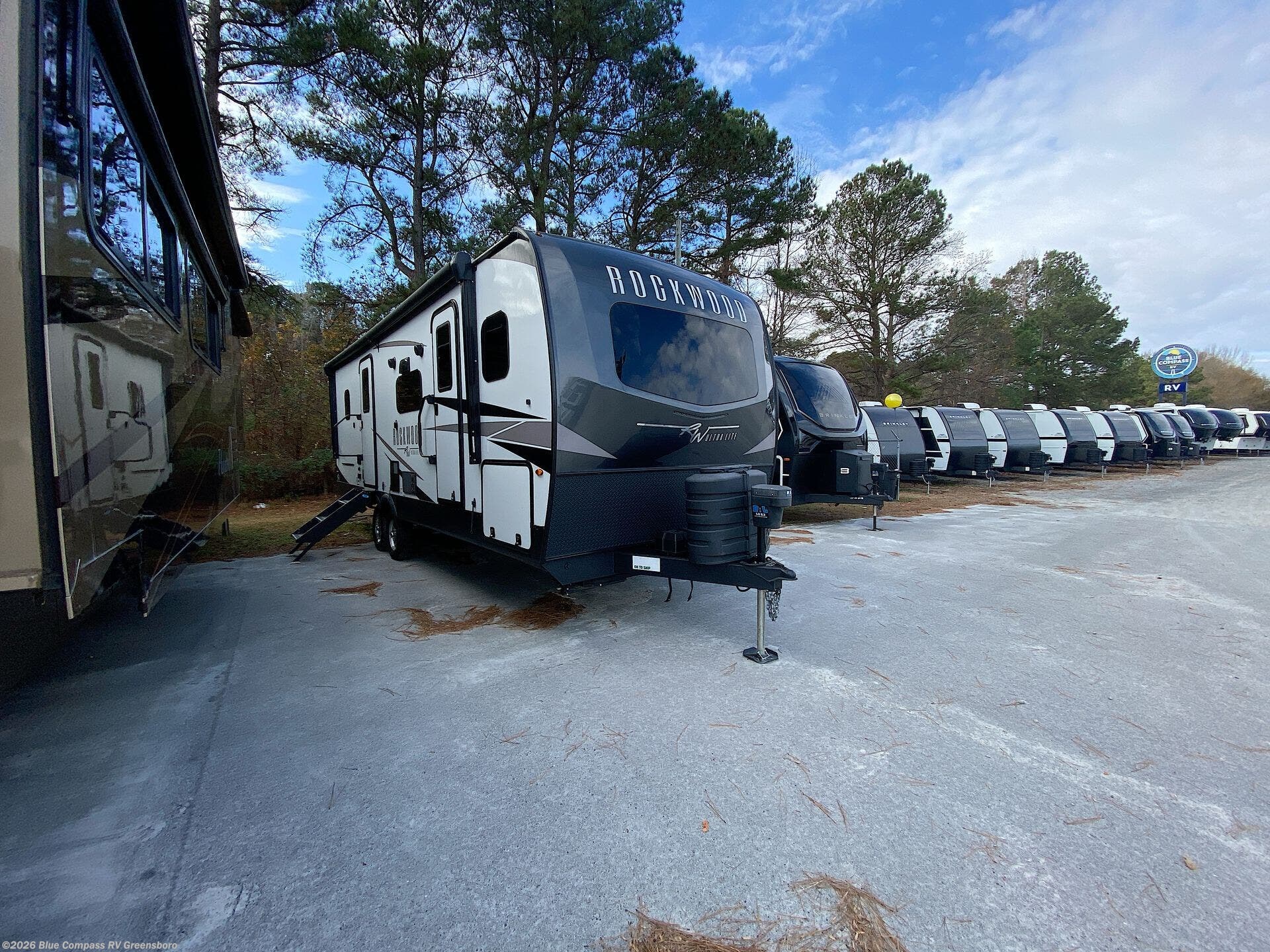 2025 Rockwood Ultra Lite 2616BH by Forest River from Blue Compass RV Greensboro in Colfax, North Carolina