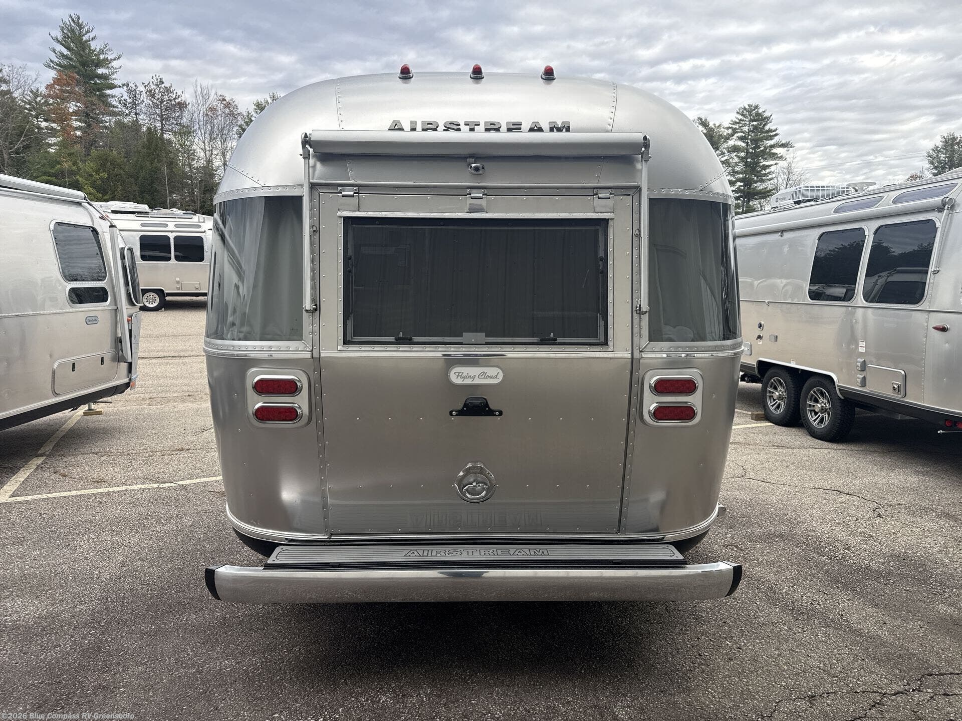 2026 Flying Cloud 27FB by Airstream from Blue Compass RV Greensboro in Colfax, North Carolina
