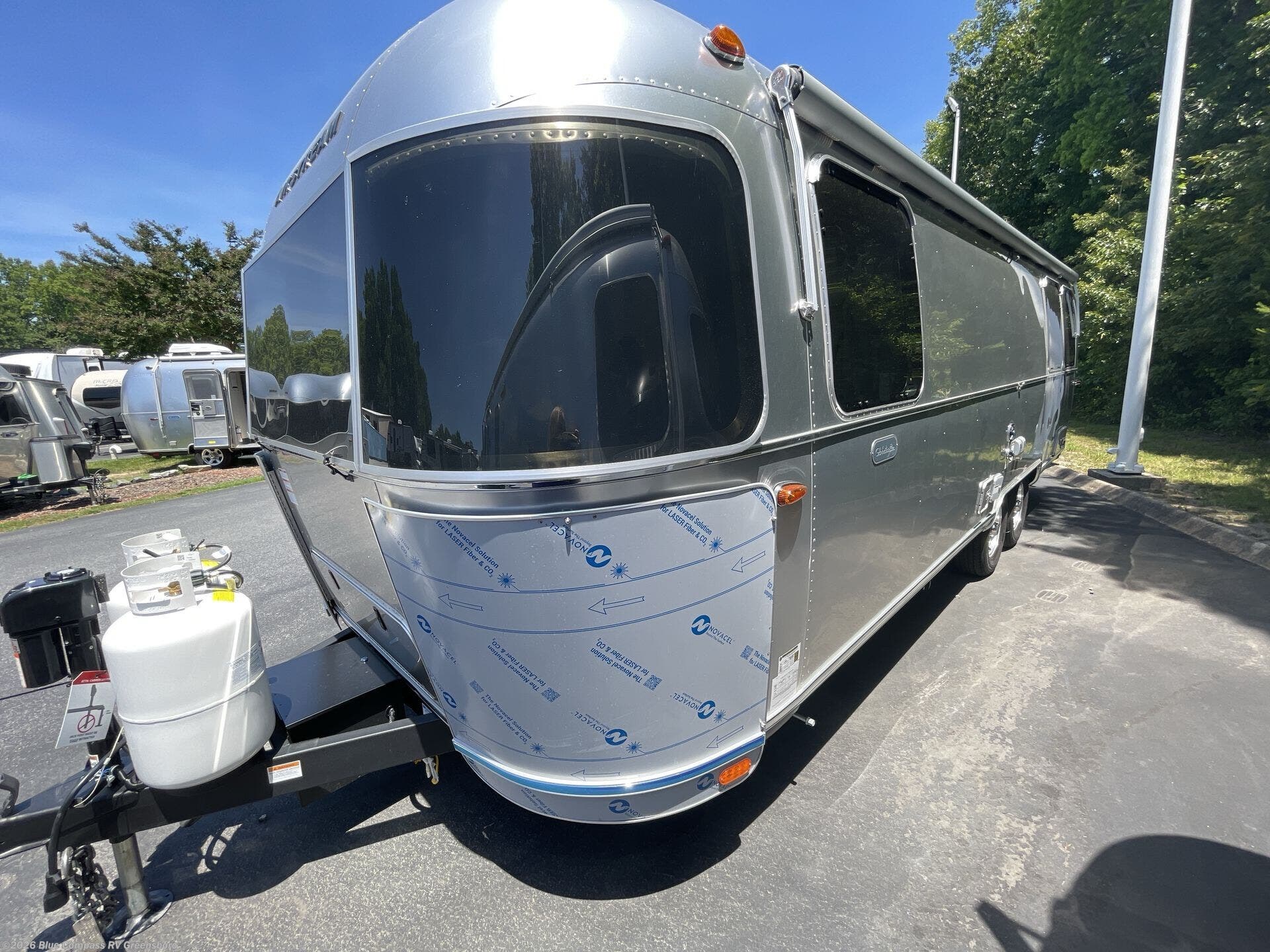 2026 Globetrotter 27FB by Airstream from Blue Compass RV Greensboro in Colfax, North Carolina