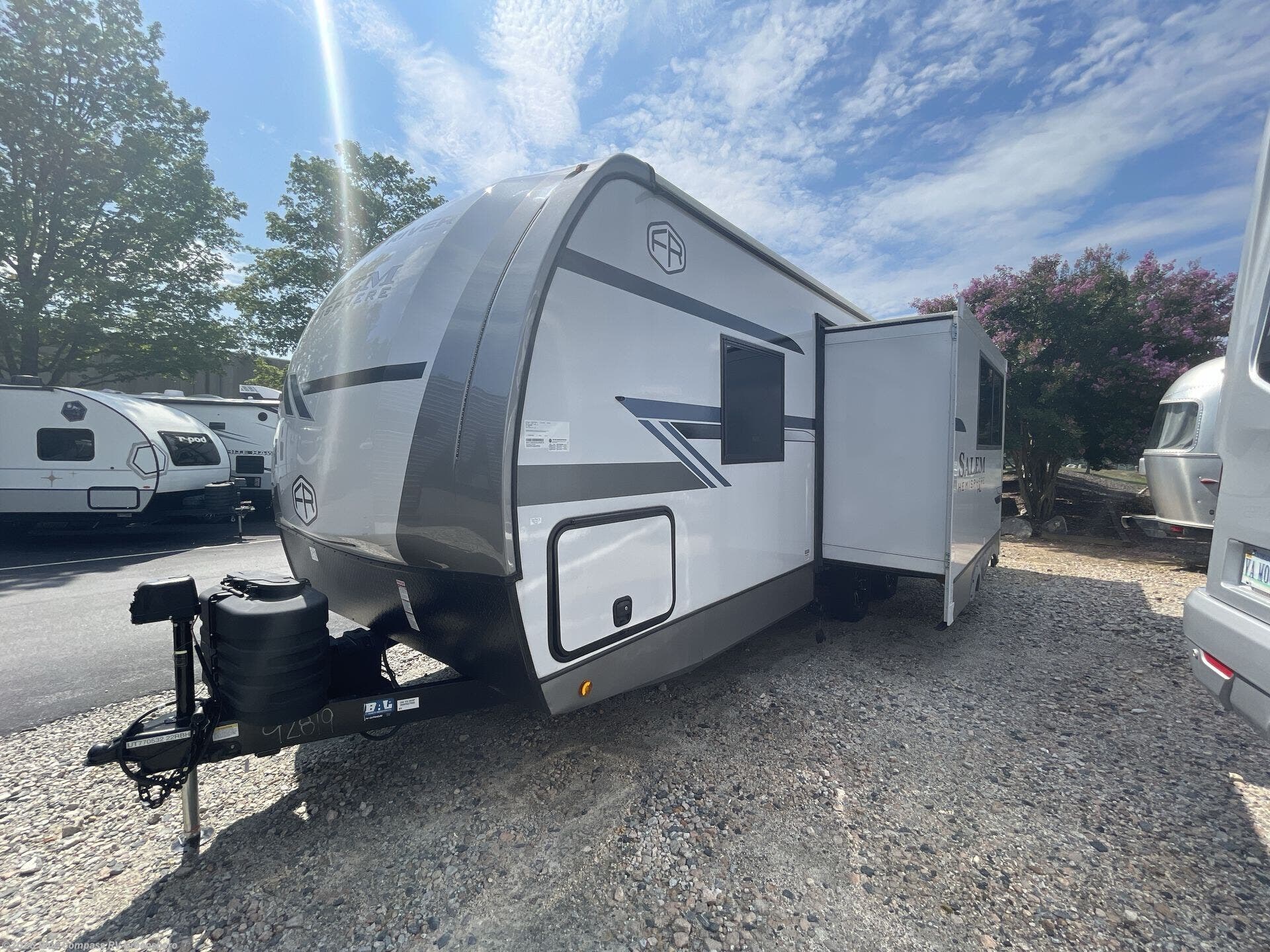 2025 Salem Hemisphere Hyper-Lyte 22RBHL by Forest River from Blue Compass RV Greensboro in Colfax, North Carolina