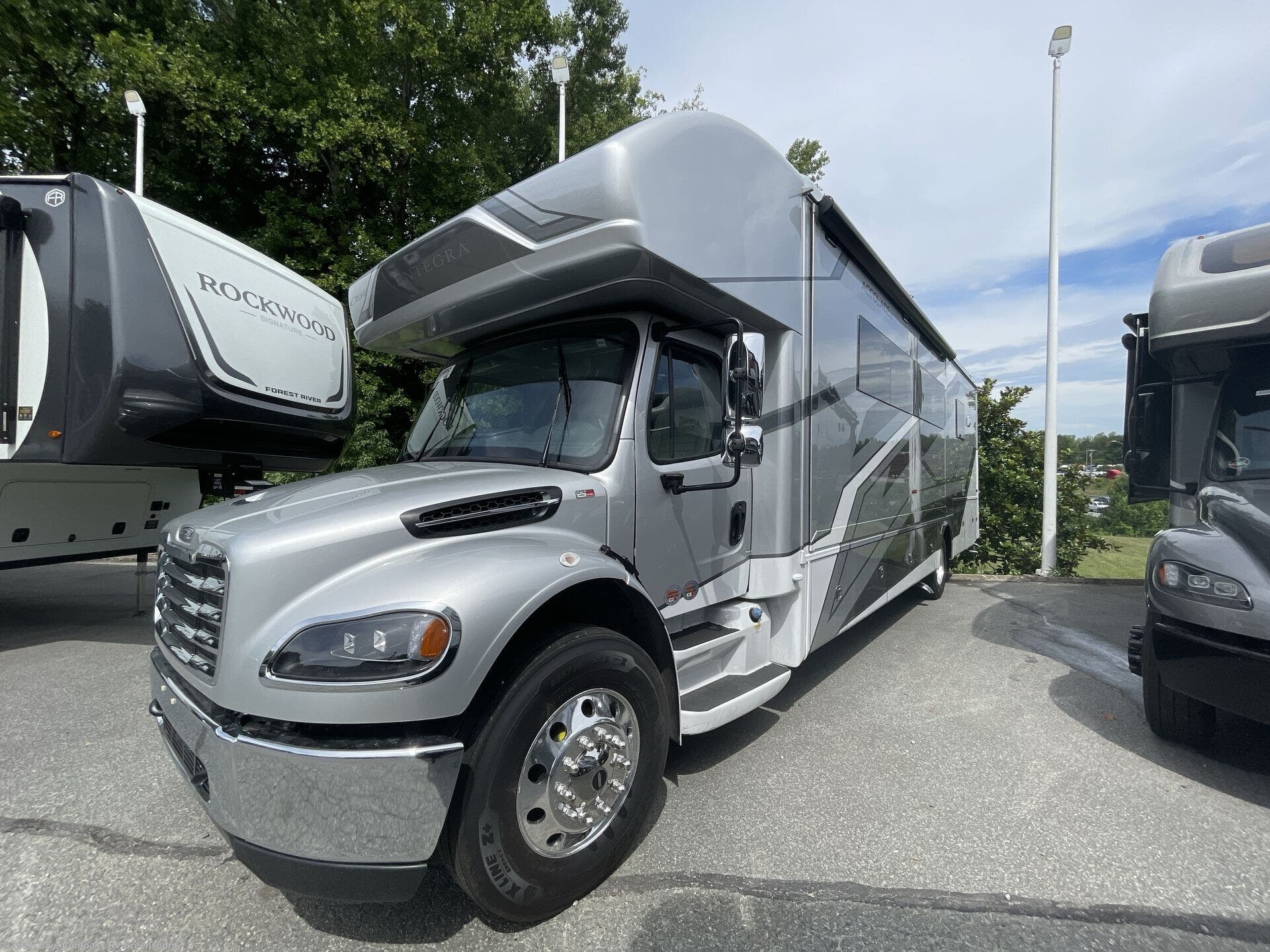 2027 Accolade XL 37K by Entegra Coach from Blue Compass RV Greensboro in Colfax, North Carolina