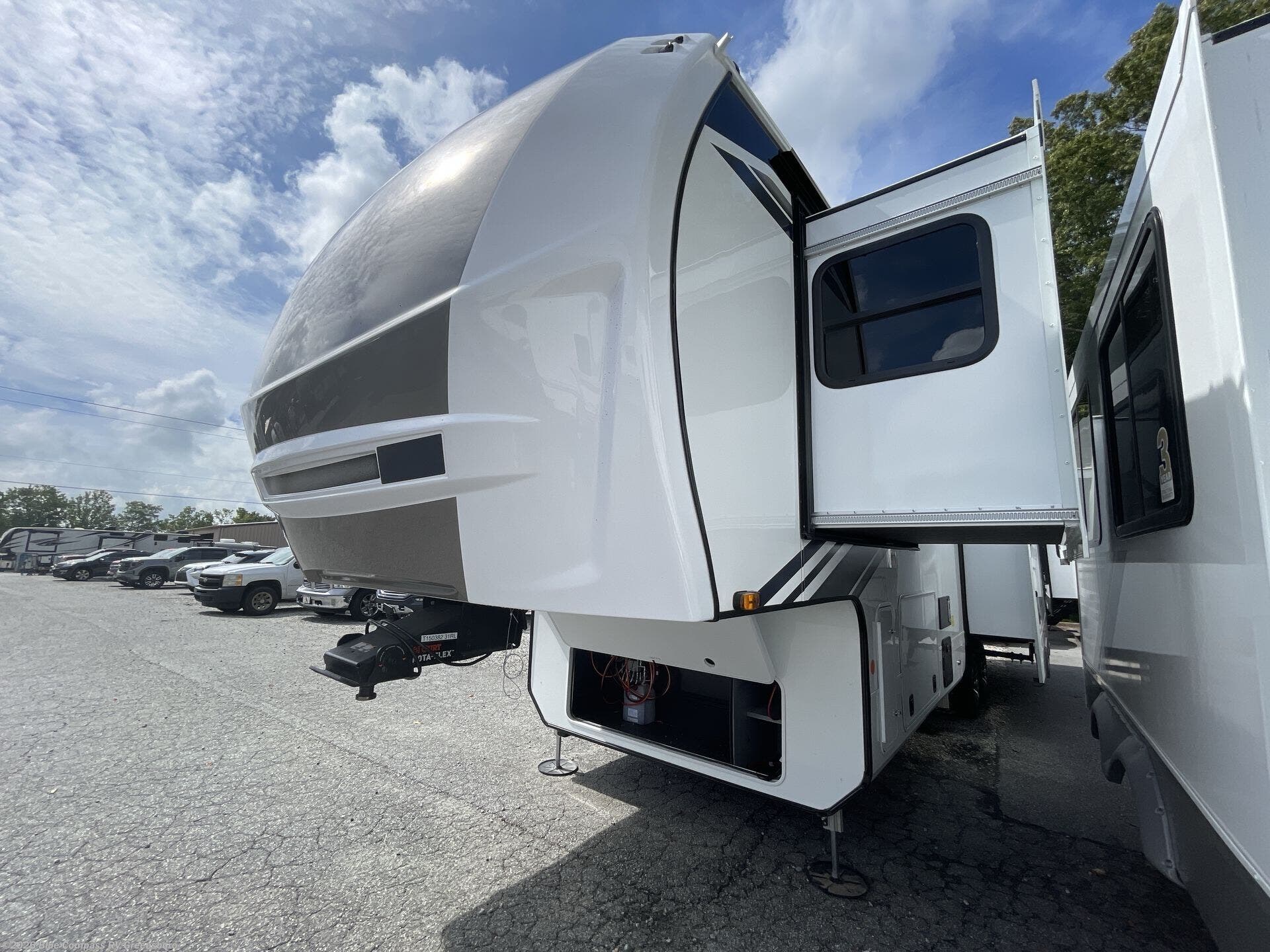 2027 Milestone 31RL by Heartland from Blue Compass RV Greensboro in Colfax, North Carolina
