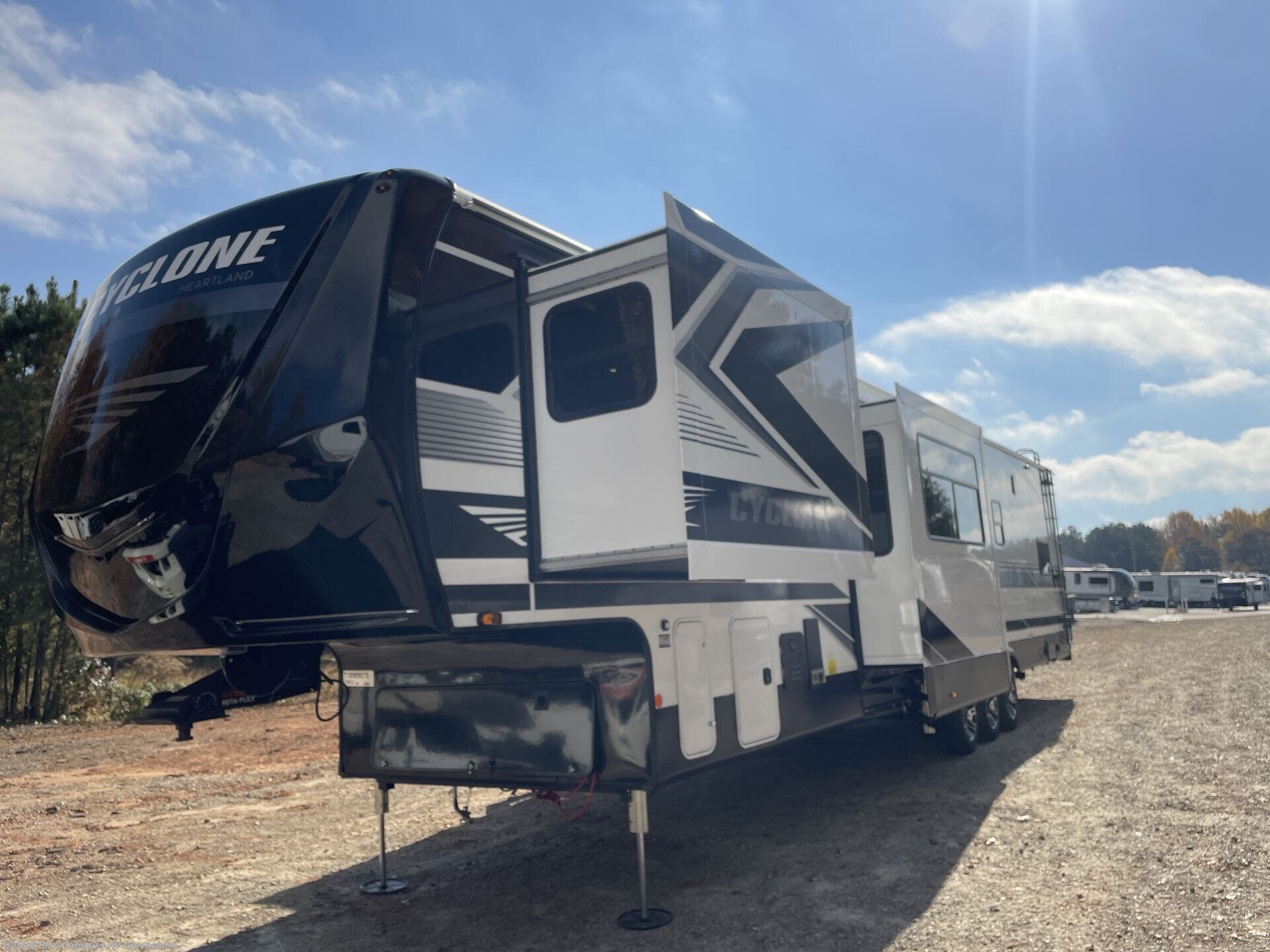 2026 Cyclone 3913 by Heartland from Blue Compass RV Greensboro in Colfax, North Carolina