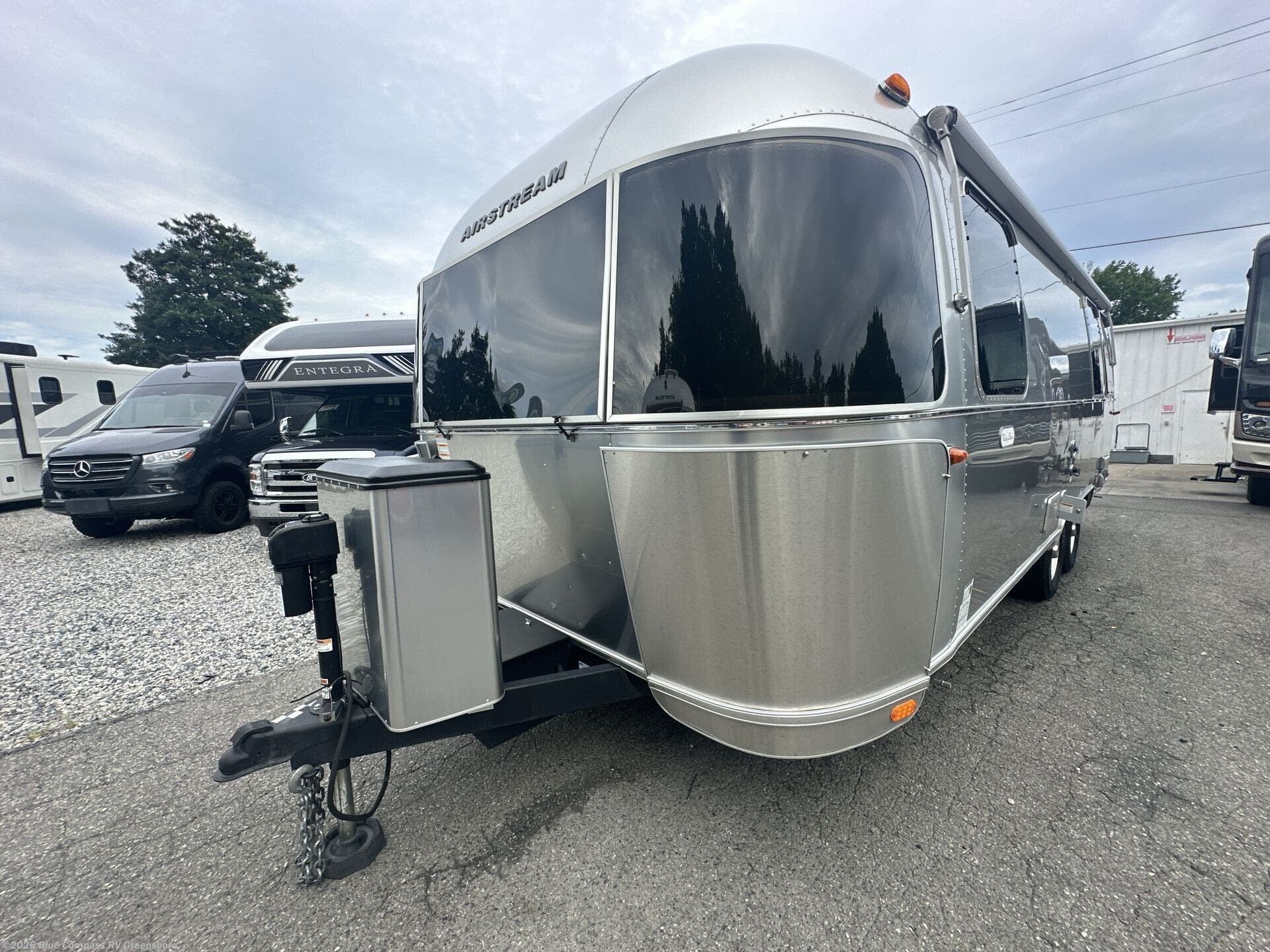 Used 2024 Airstream Flying Cloud 25FB available in Colfax, North Carolina