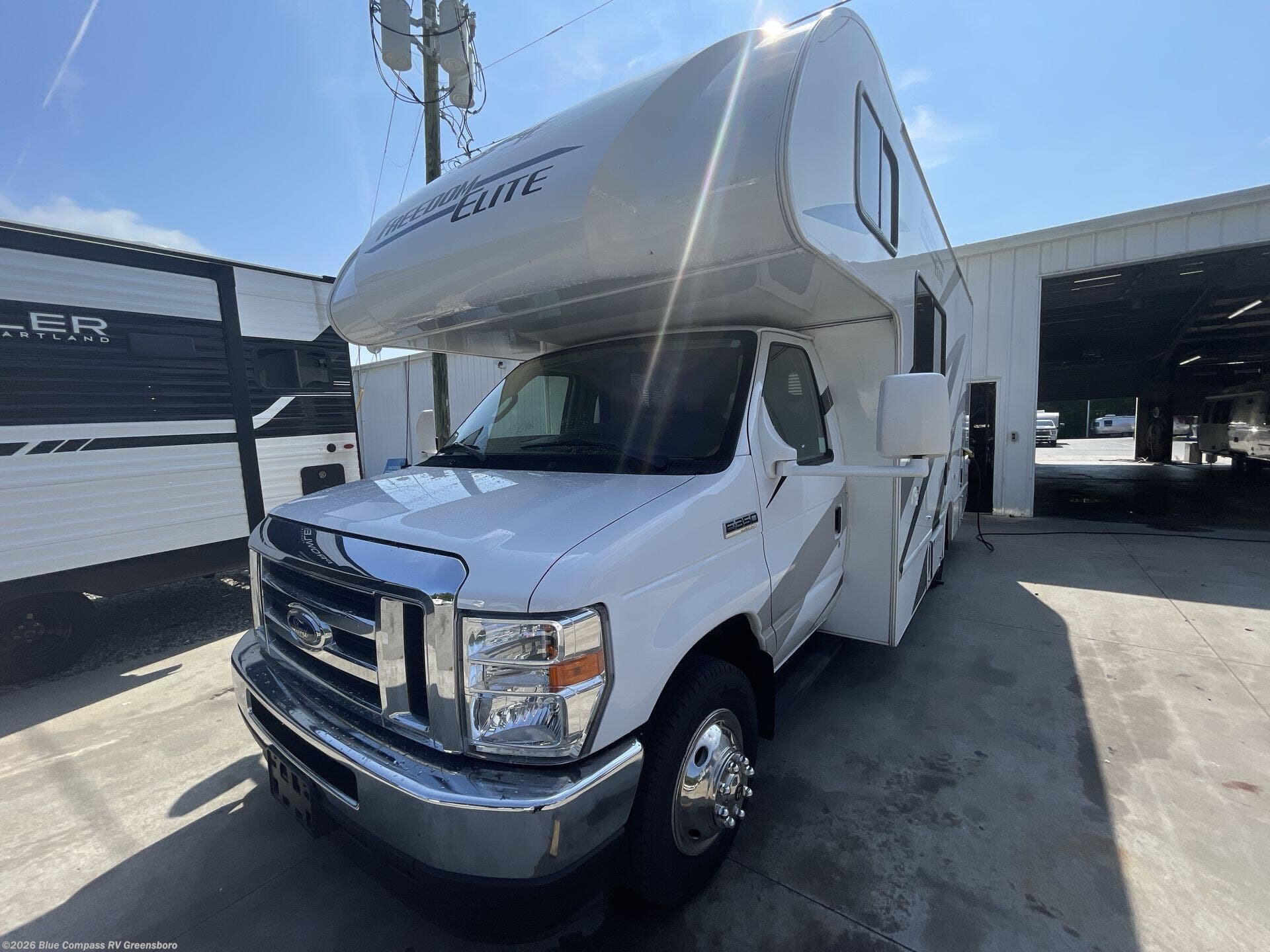 2022 Thor Motor Coach Freedom Elite 22HE - Used Class C For Sale by Blue Compass RV Greensboro in Colfax, North Carolina