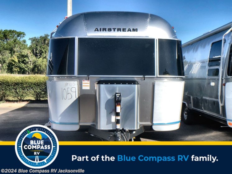 New 2024 Airstream Flying Cloud 30RB available in Jacksonville, Florida