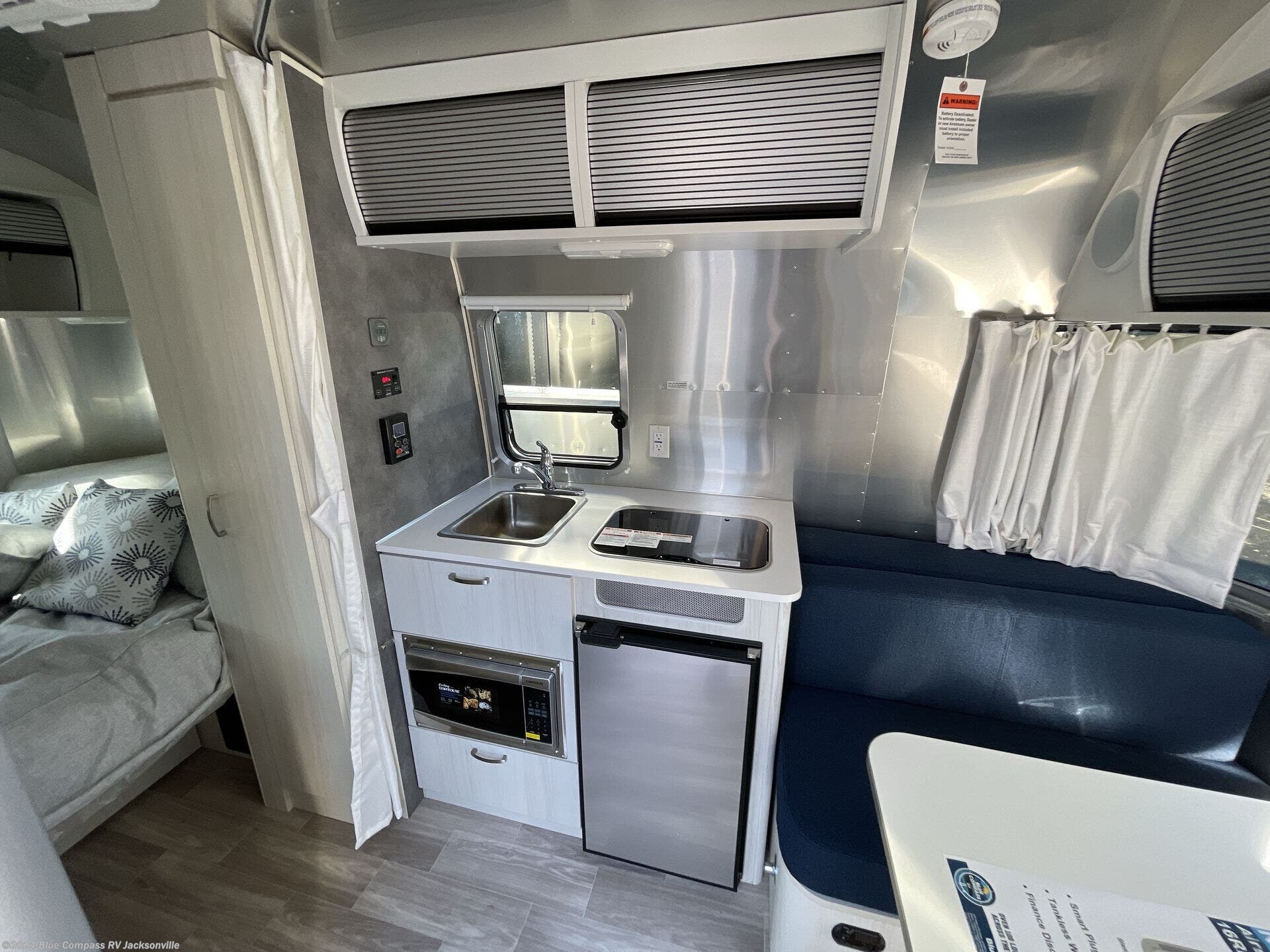 2024 Airstream Bambi 16RB RV for Sale in Jacksonville, FL 32277