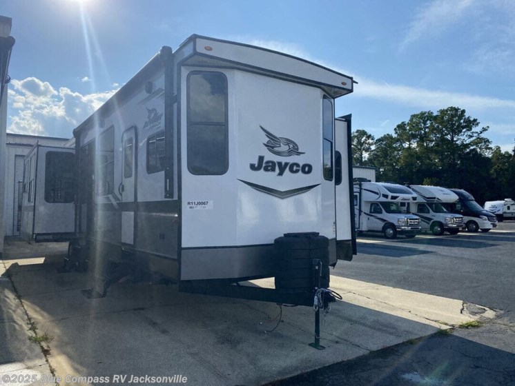 New 2025 Jayco Jay Flight Bungalow 40RLTS available in Jacksonville, Florida