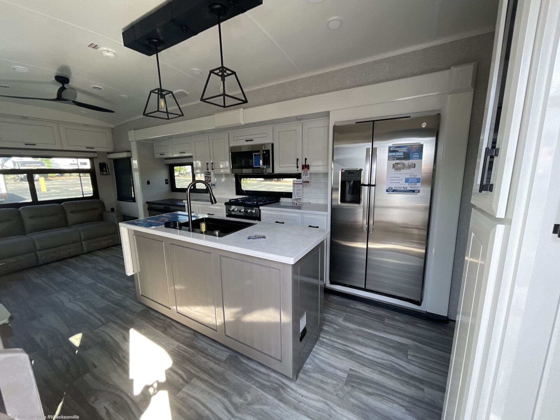 New 2025 Jayco Pinnacle 38KPTS available in Jacksonville, Florida