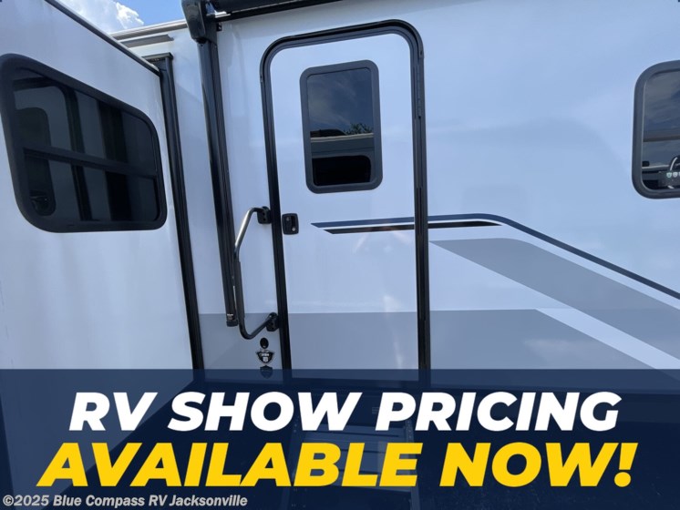 New 2025 Jayco Jay Feather 31BH available in Jacksonville, Florida