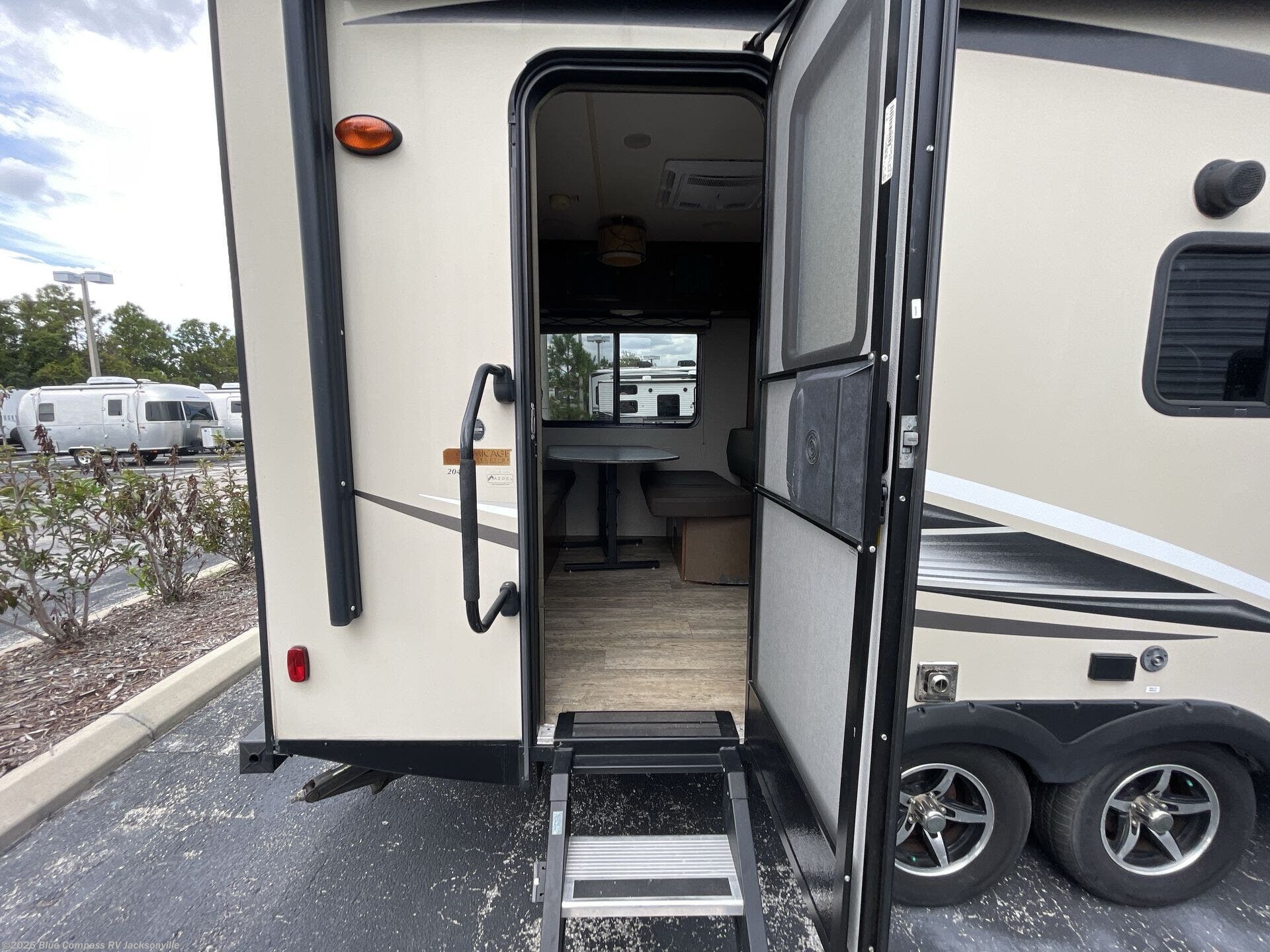 2017 Freedom Express 204RD by Coachmen from Blue Compass RV Jacksonville in Jacksonville, Florida