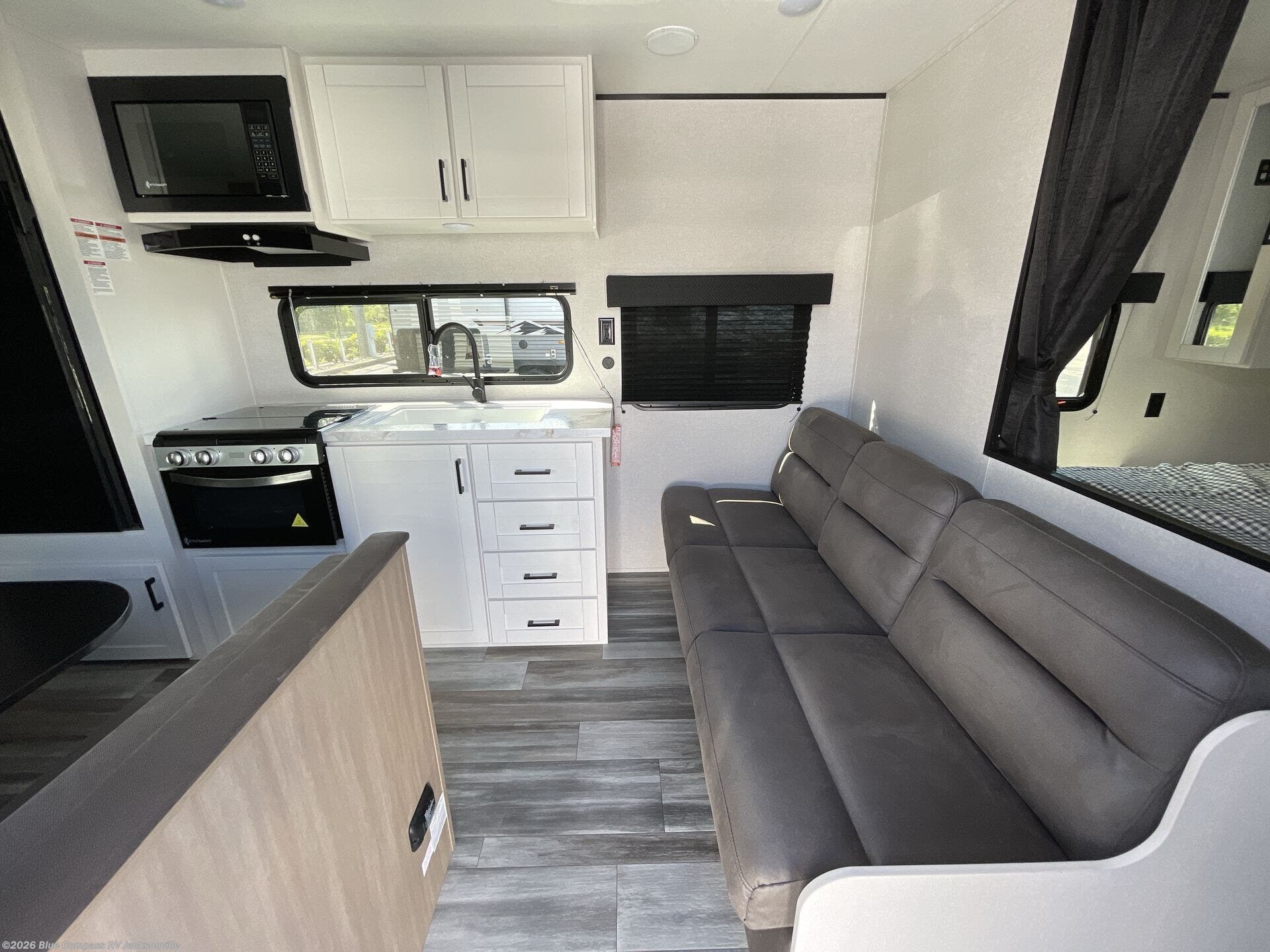 New 2026 Jayco Jay Flight SLX 260BH available in Jacksonville, Florida